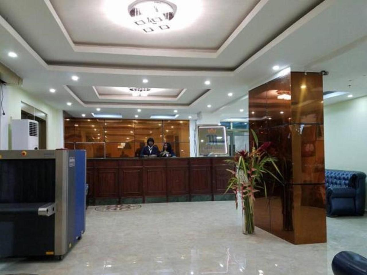 Mbayaville Hotel Douala Exterior photo
